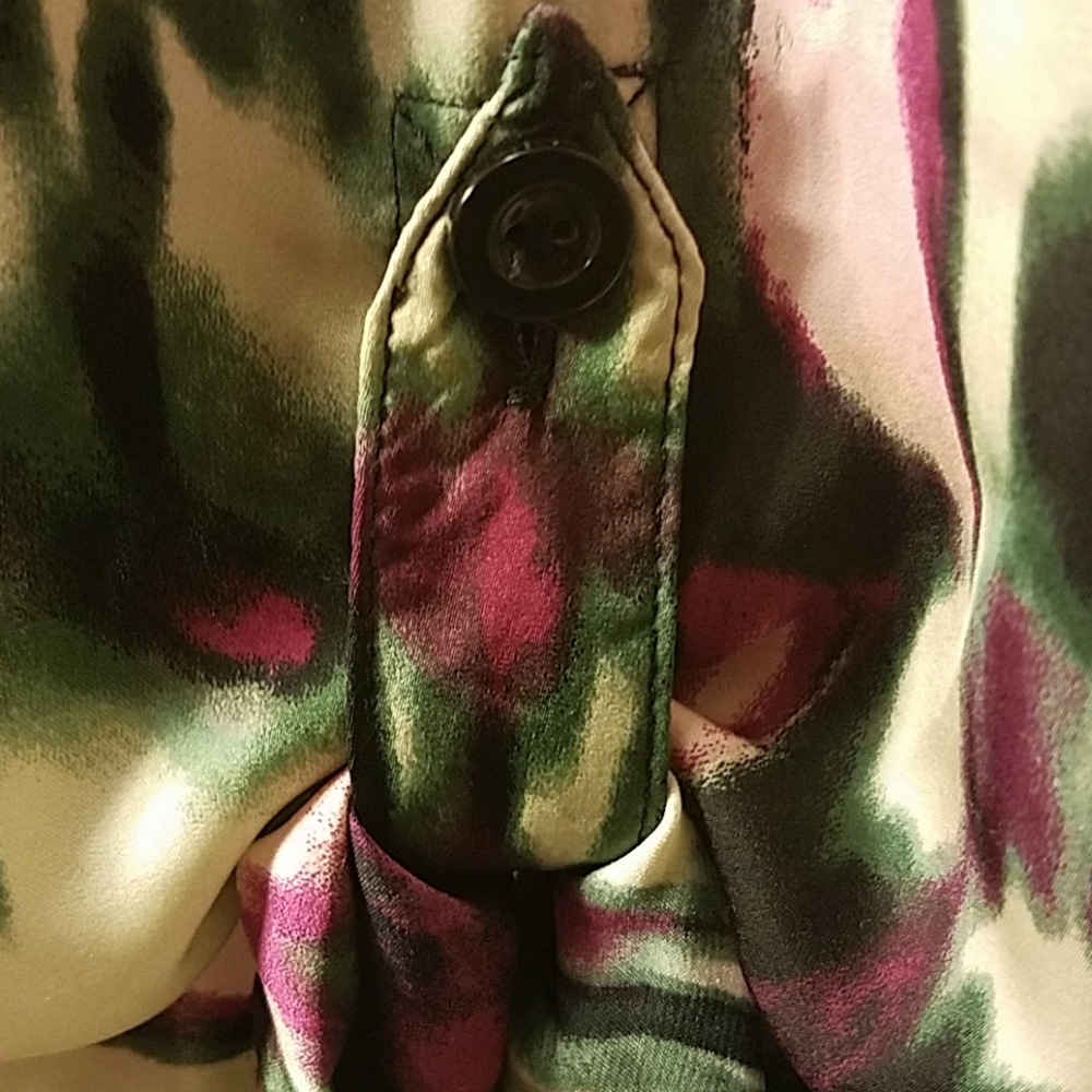 Luxe Abstract Print Long Sleeve Top - Picture 4 of 7